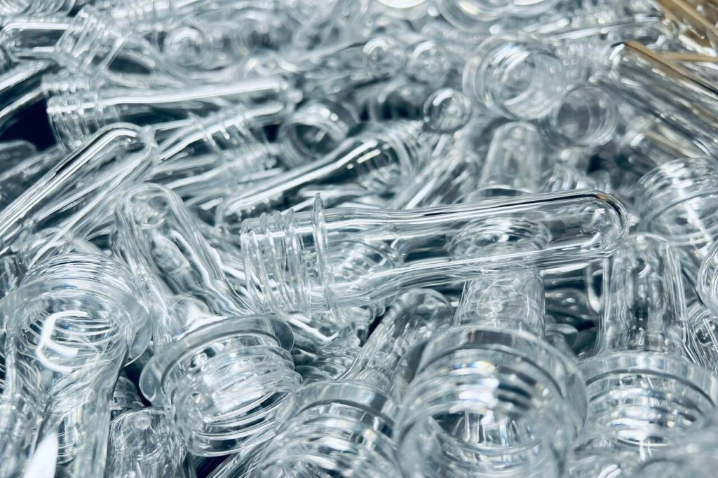 National-Plastic-Industries-image-of-Peforms